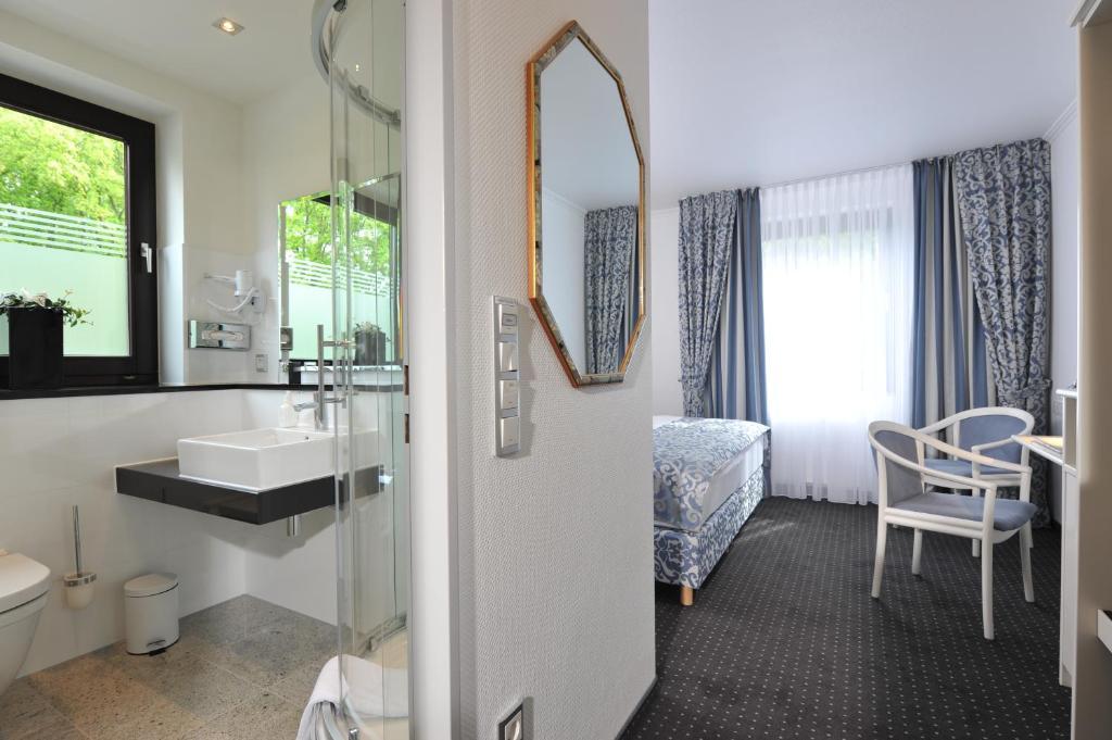 Hotel Spiegel Kolín nad Rýnem Pokoj fotografie